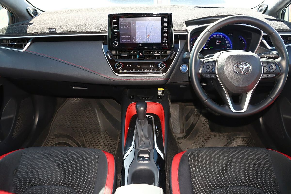 2018 Toyota Corolla ZR Hybrid ZWE211R