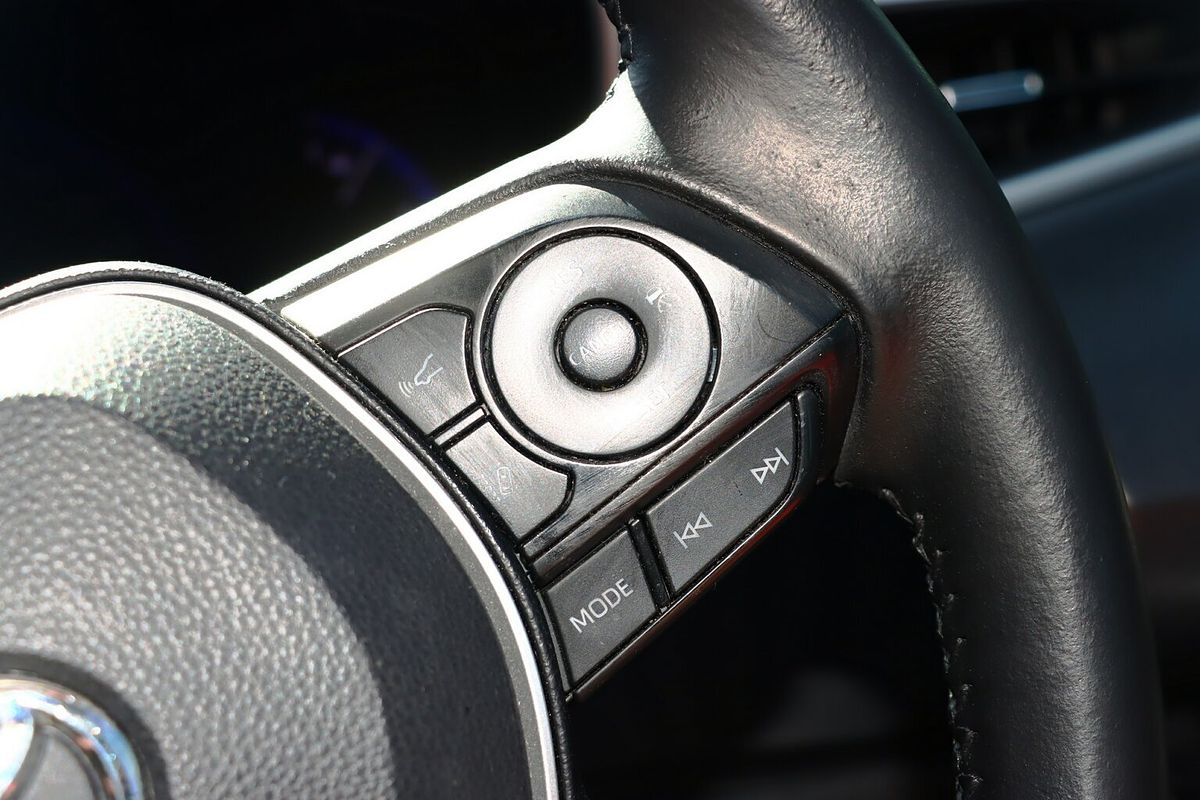2018 Toyota Corolla ZR Hybrid ZWE211R