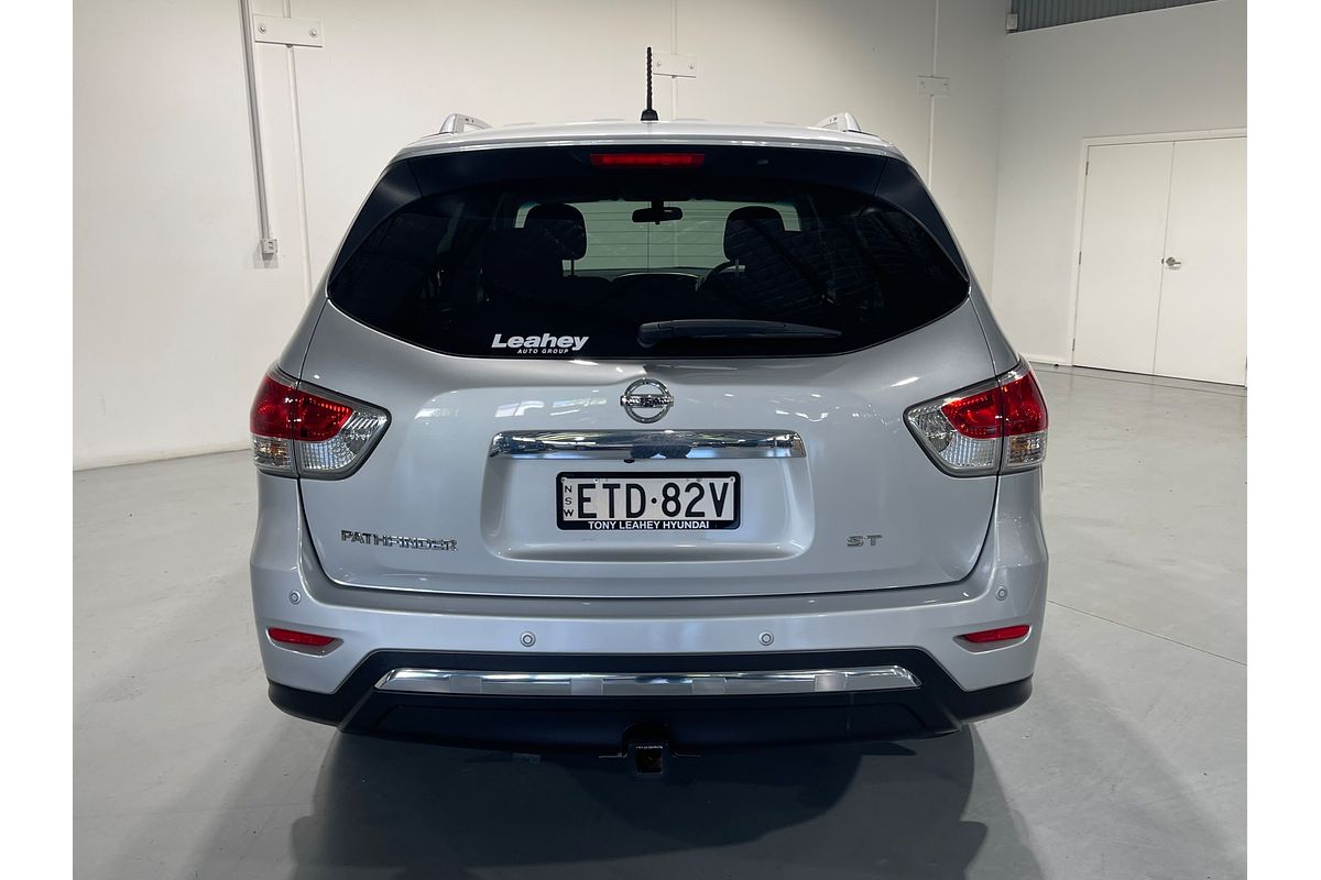 2016 Nissan Pathfinder ST R52