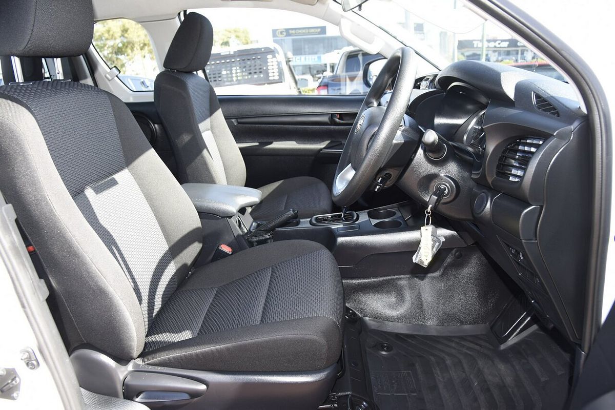 2024 Toyota Hilux Workmate GUN125R 4X4