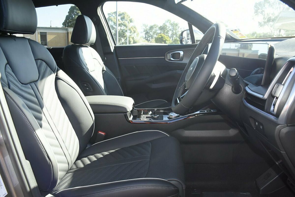 2025 Kia Sorento Sport MQ4 PE