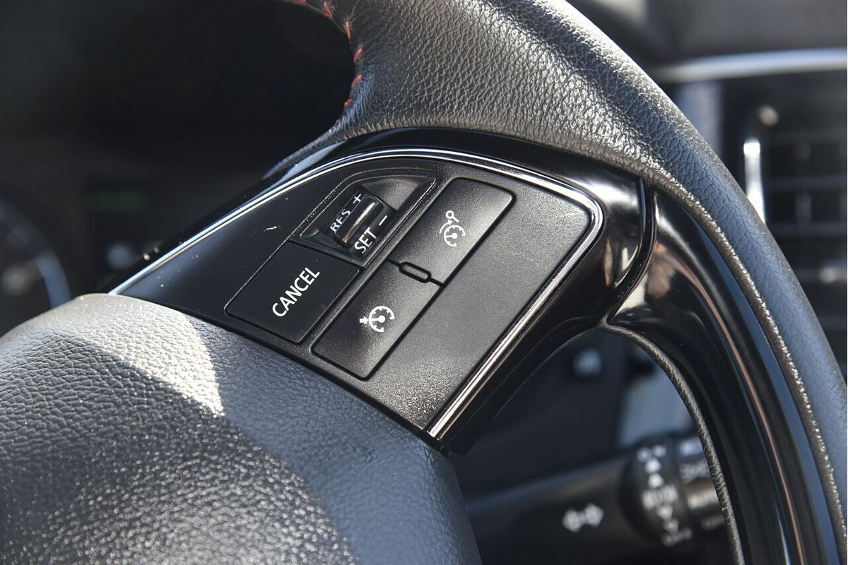 2020 Mitsubishi Outlander Black Edition ZL