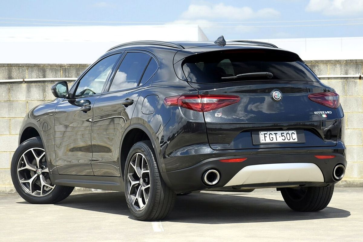 2021 Alfa Romeo Stelvio Sport Series 2