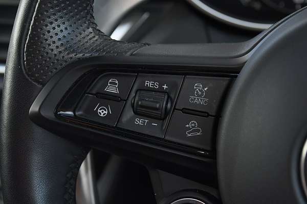2021 Alfa Romeo Stelvio Sport Series 2