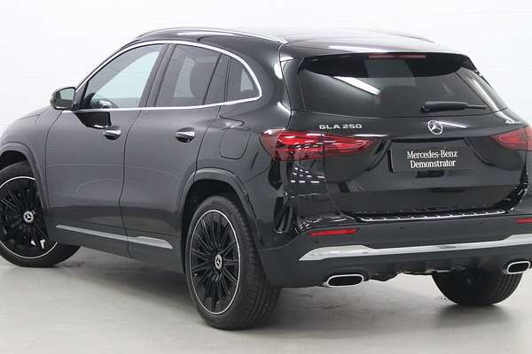 2025 Mercedes-Benz GLA-Class GLA250 H247