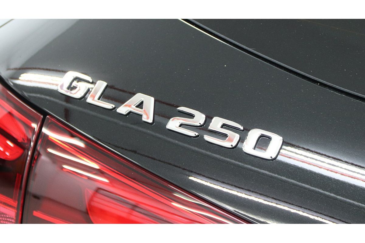 2025 Mercedes-Benz GLA-Class GLA250 H247