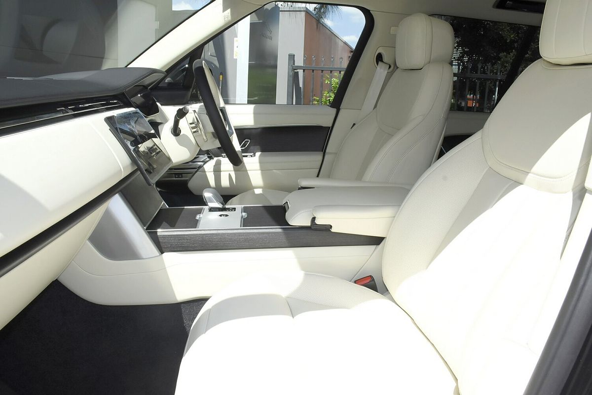2023 Land Rover Range Rover D350 HSE L460