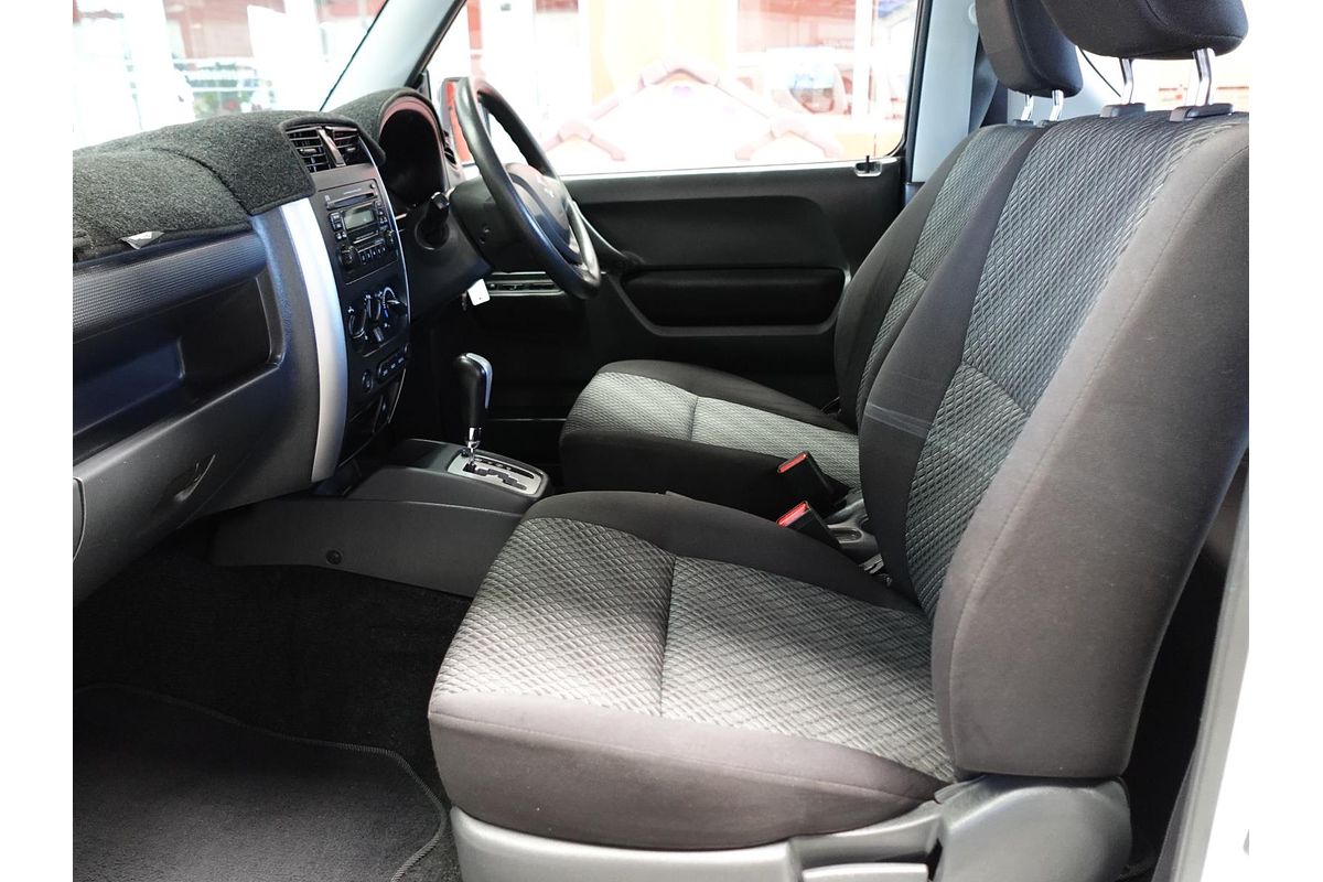 2015 Suzuki Jimny Sierra SN413 T6
