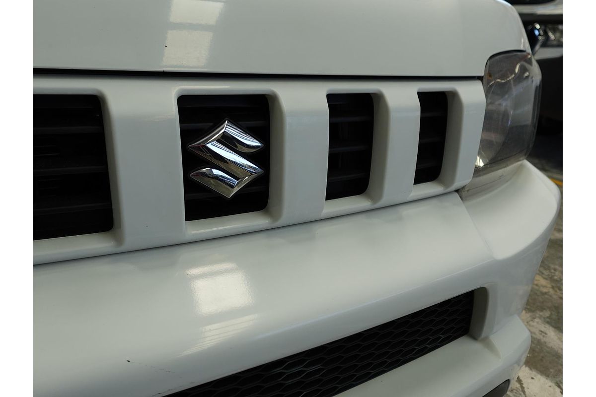 2015 Suzuki Jimny Sierra SN413 T6