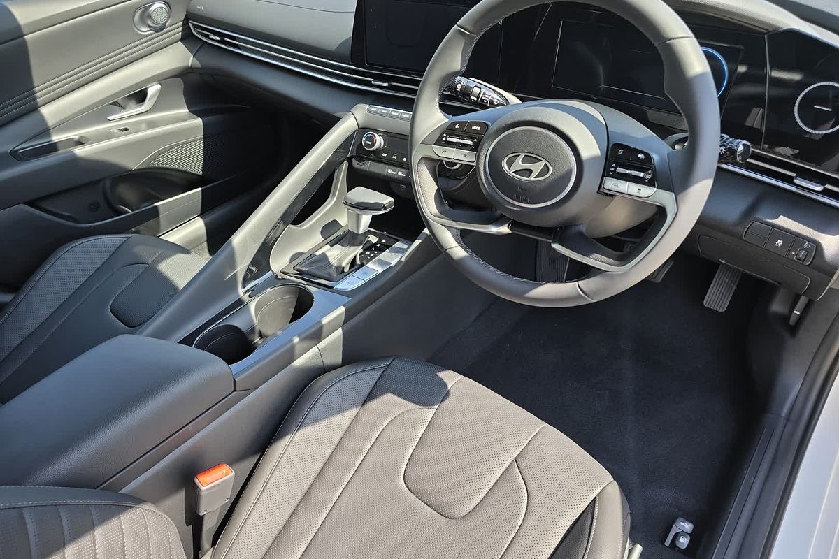 2025 Hyundai i30 Elite CN7.V2