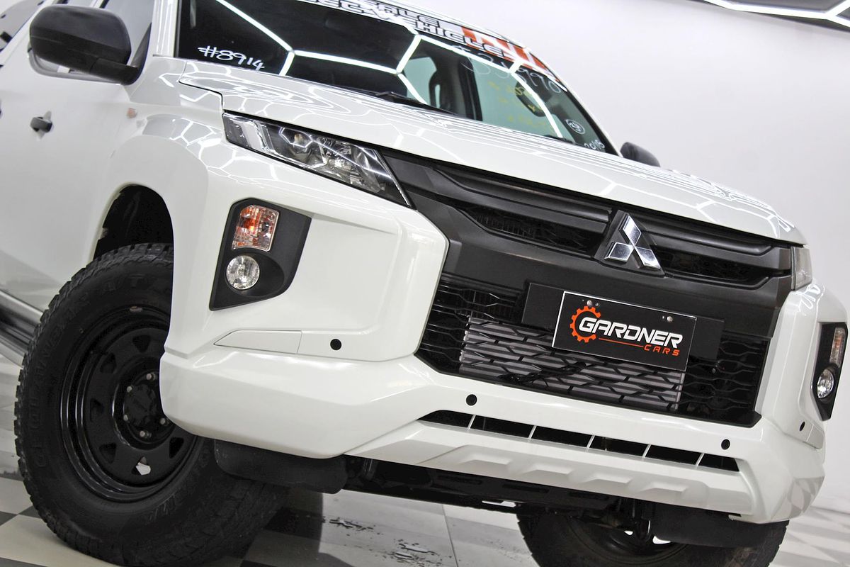 2020 Mitsubishi Triton GLX ADAS MR 4X4