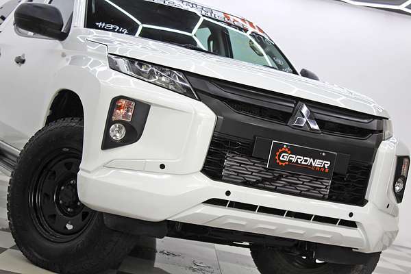 2020 Mitsubishi Triton GLX ADAS MR 4X4
