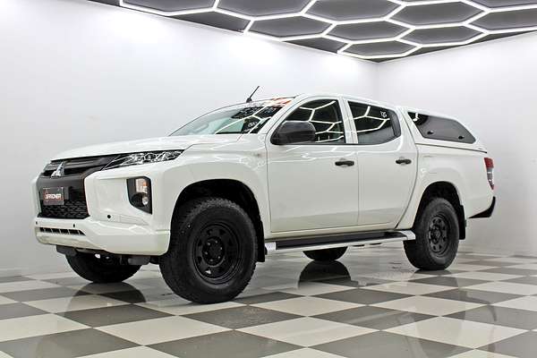 2020 Mitsubishi Triton GLX ADAS MR 4X4