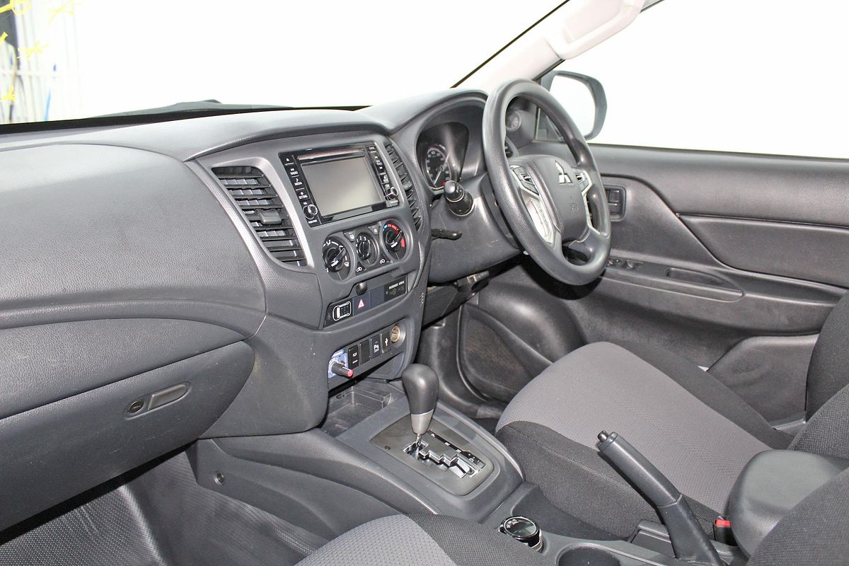 2020 Mitsubishi Triton GLX ADAS MR 4X4