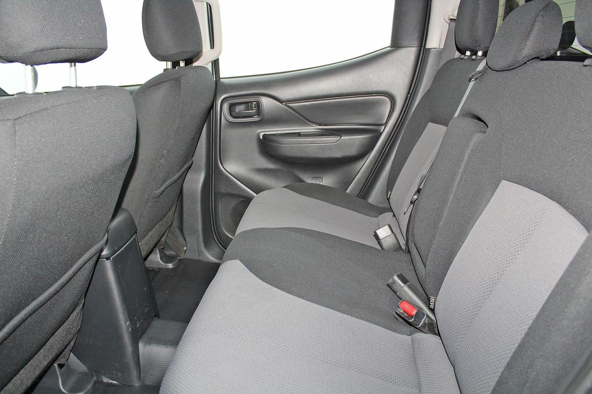 2020 Mitsubishi Triton GLX ADAS MR 4X4