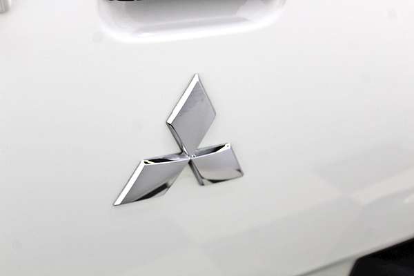 2020 Mitsubishi Triton GLX ADAS MR 4X4
