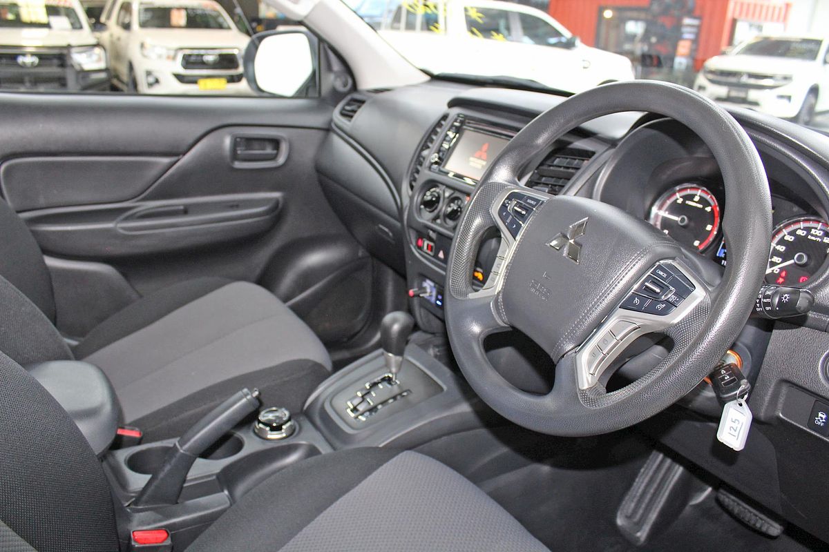 2020 Mitsubishi Triton GLX ADAS MR 4X4