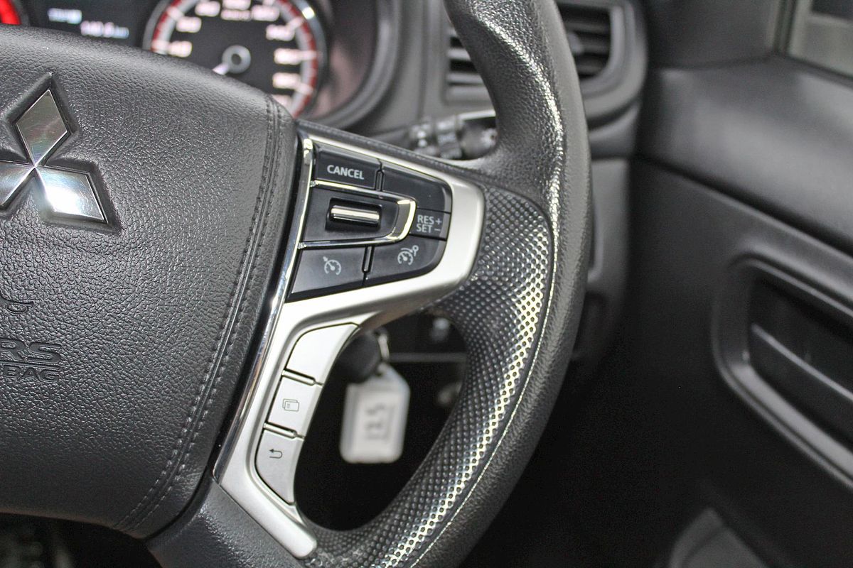 2020 Mitsubishi Triton GLX ADAS MR 4X4