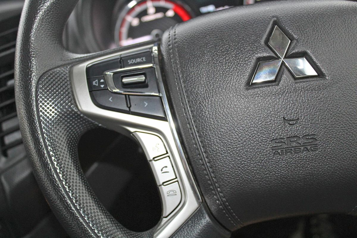 2020 Mitsubishi Triton GLX ADAS MR 4X4