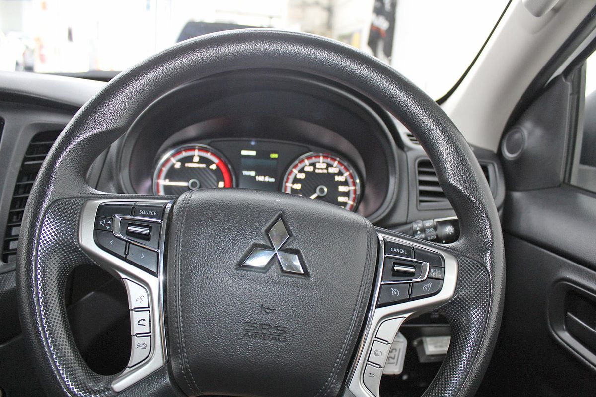 2020 Mitsubishi Triton GLX ADAS MR 4X4