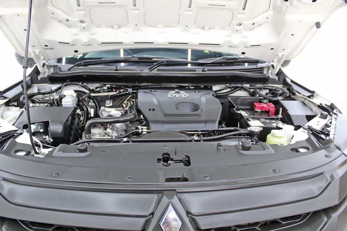 2020 Mitsubishi Triton GLX ADAS MR 4X4