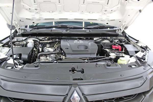 2020 Mitsubishi Triton GLX ADAS MR 4X4
