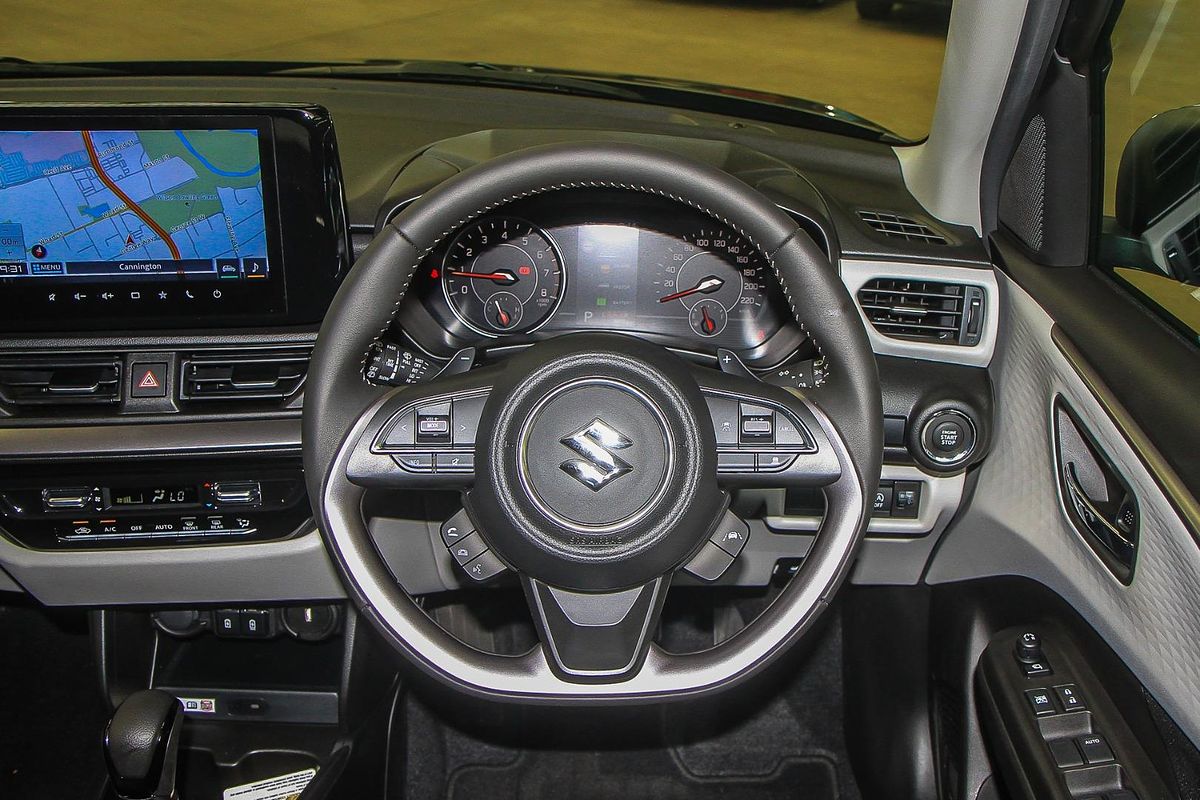 2024 Suzuki Swift Hybrid GLX UZ