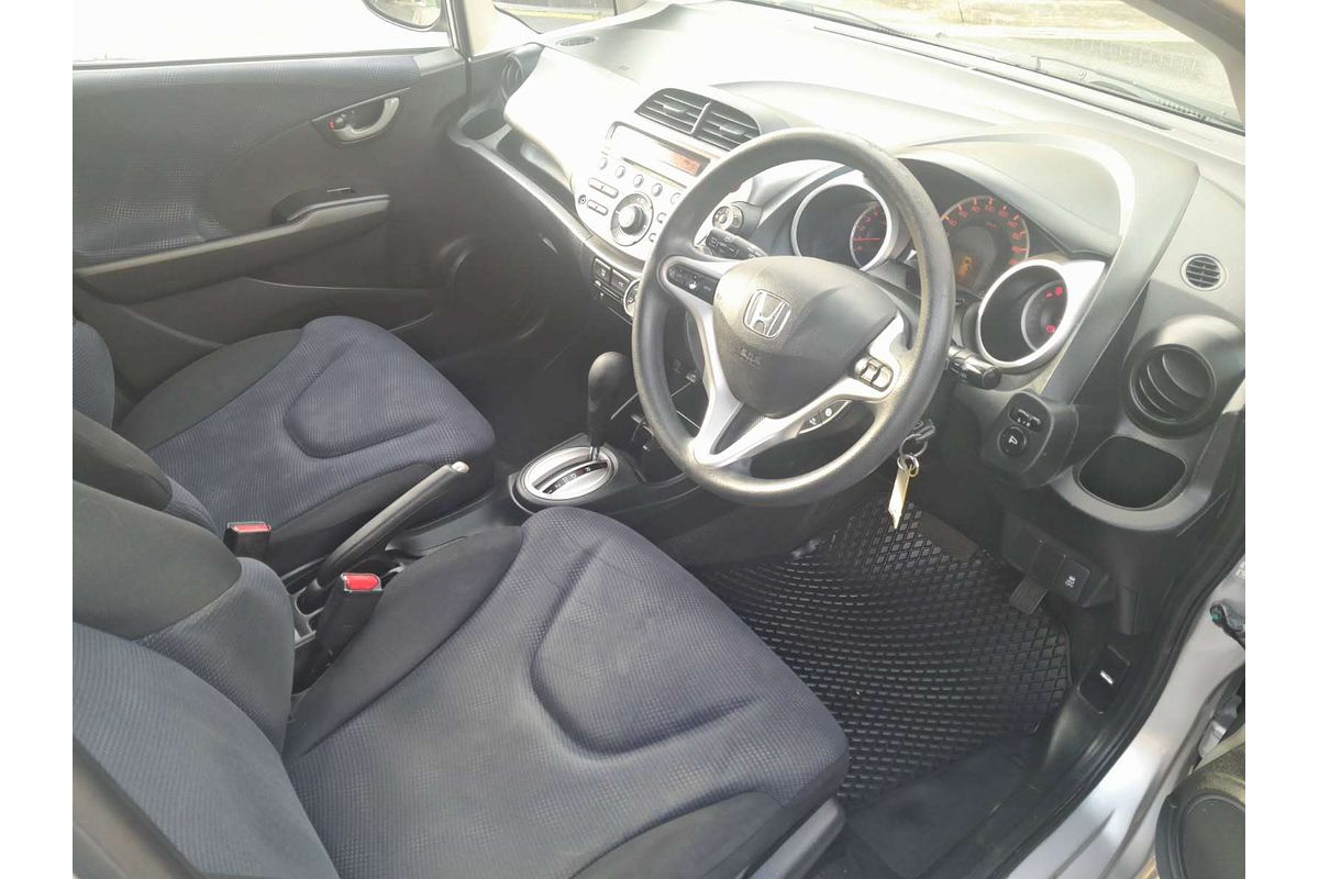 2012 Honda Jazz VTi GE