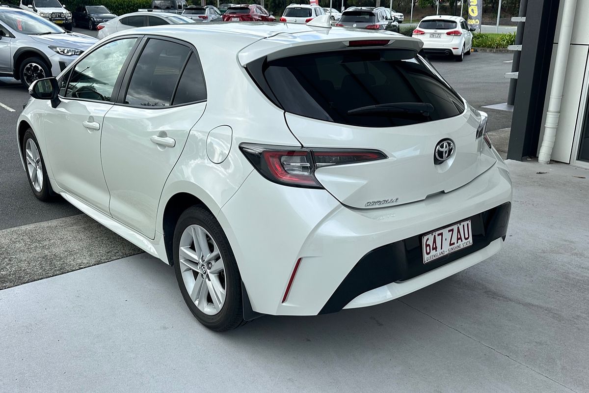 2018 Toyota Corolla Ascent Sport MZEA12R