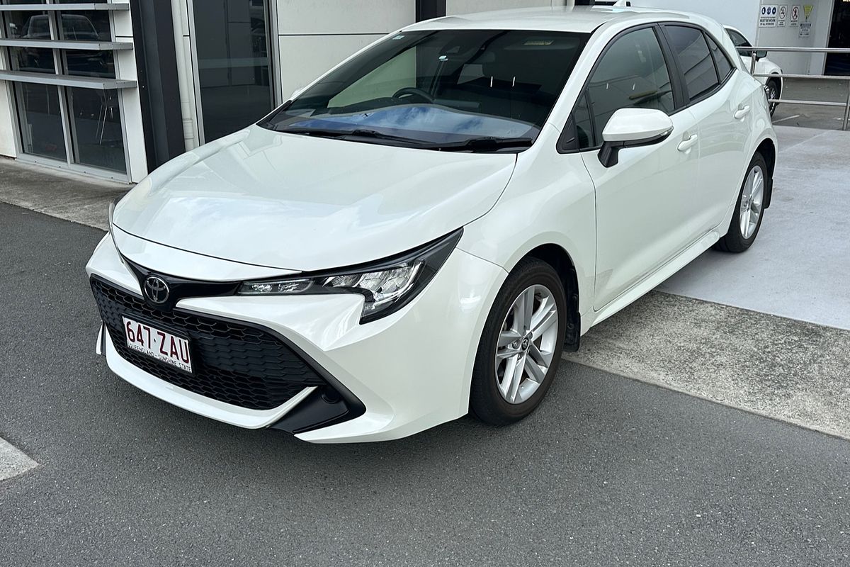 2018 Toyota Corolla Ascent Sport MZEA12R