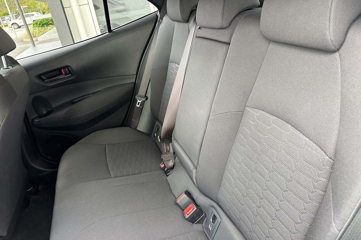 2018 Toyota Corolla Ascent Sport MZEA12R