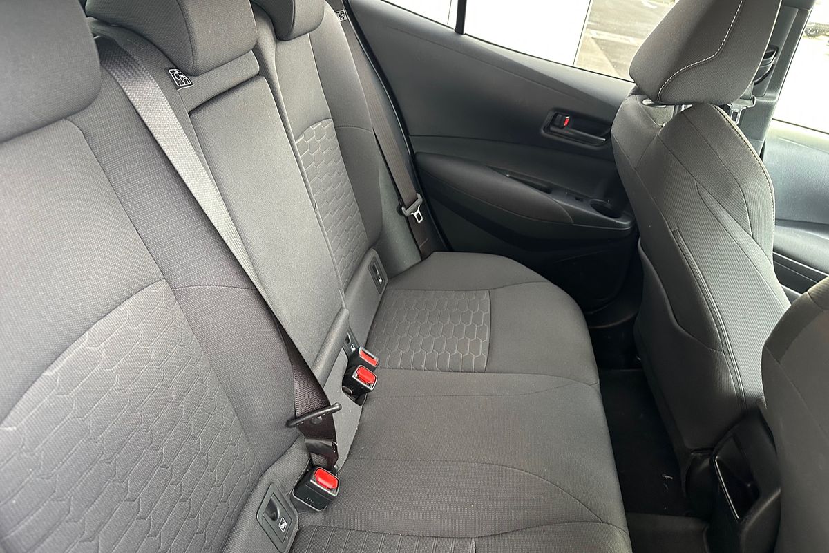 2018 Toyota Corolla Ascent Sport MZEA12R