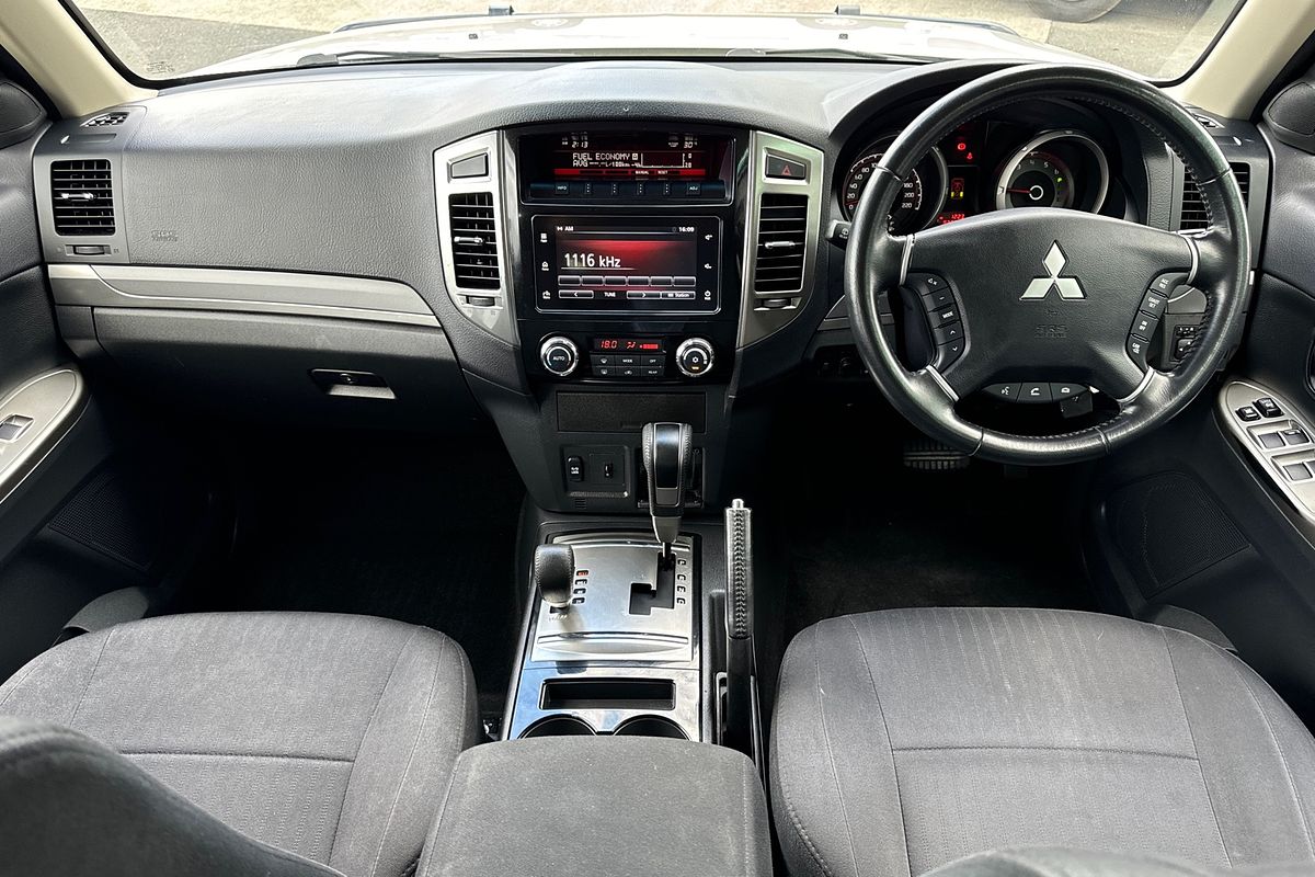 2020 Mitsubishi Pajero GLX NX