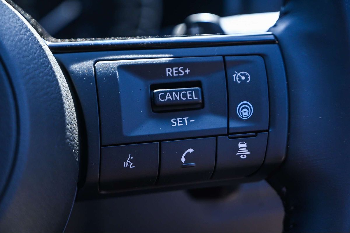 2024 Nissan X-TRAIL ST-L T33