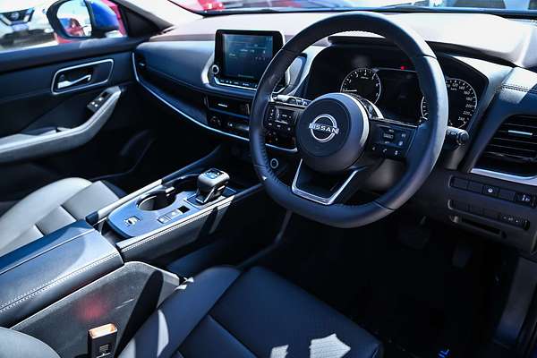 2024 Nissan X-TRAIL ST-L T33