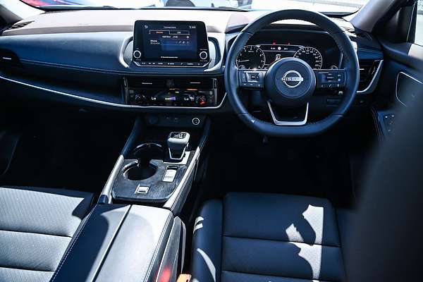 2024 Nissan X-TRAIL ST-L T33