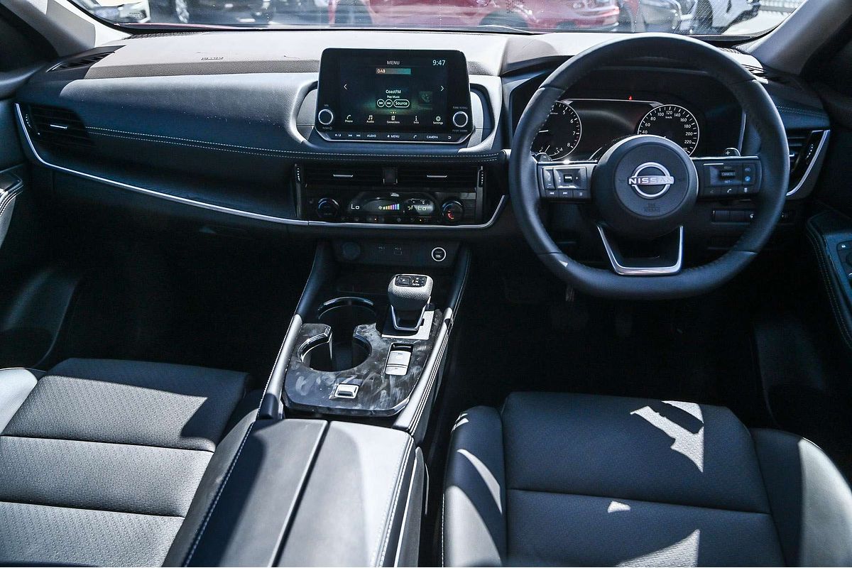 2024 Nissan X-TRAIL ST-L T33