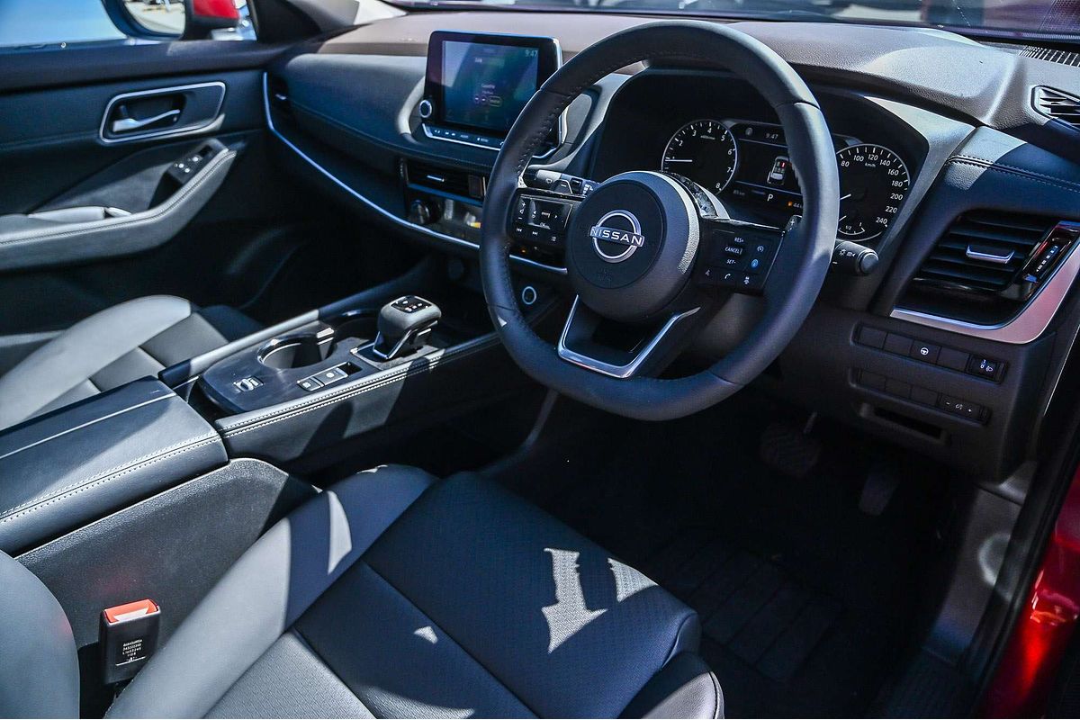 2024 Nissan X-TRAIL ST-L T33
