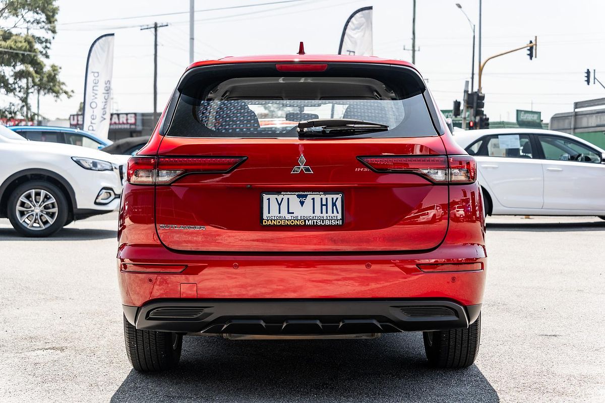 2023 Mitsubishi Outlander ES ZM