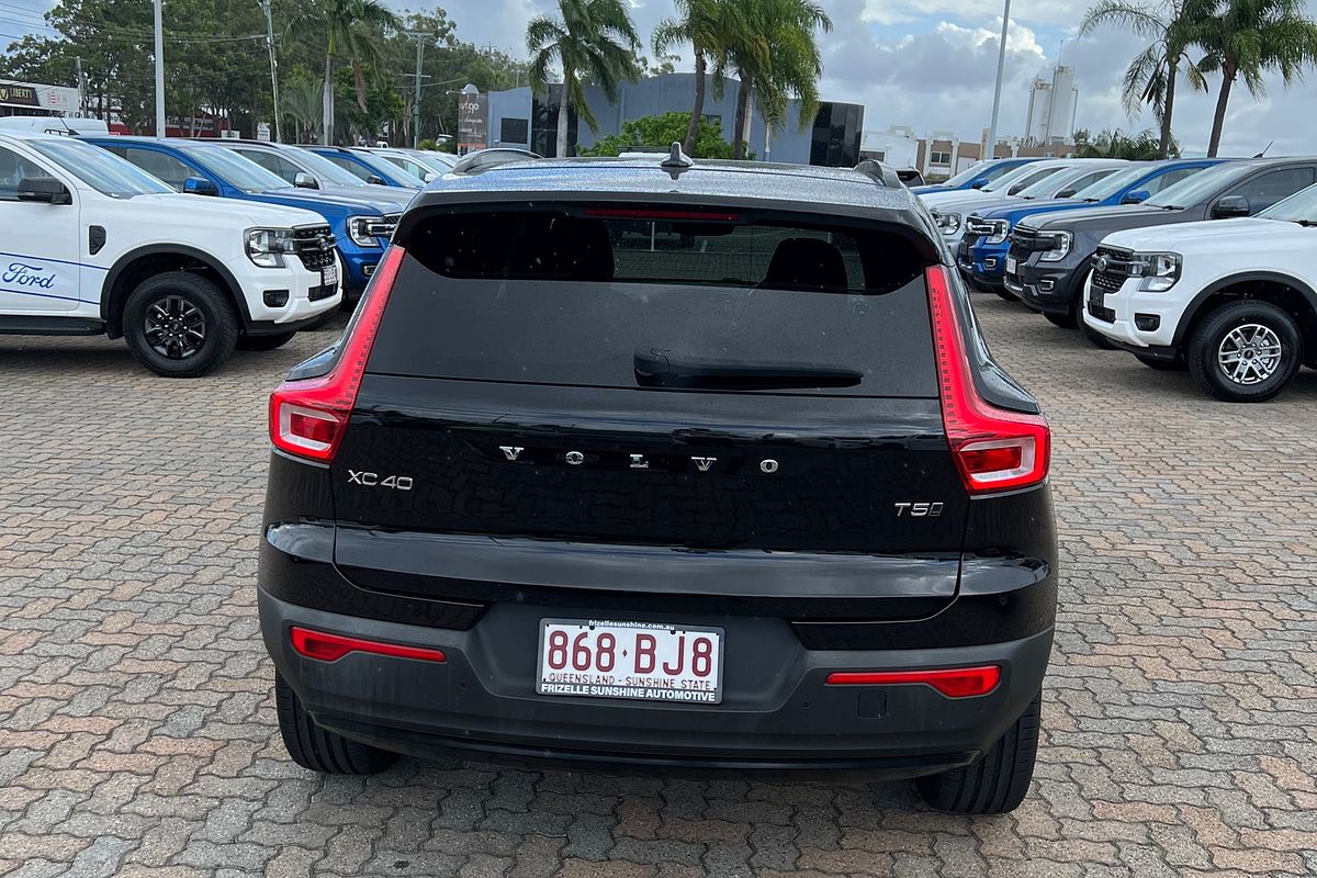 2020 Volvo XC40 T5 R-Design