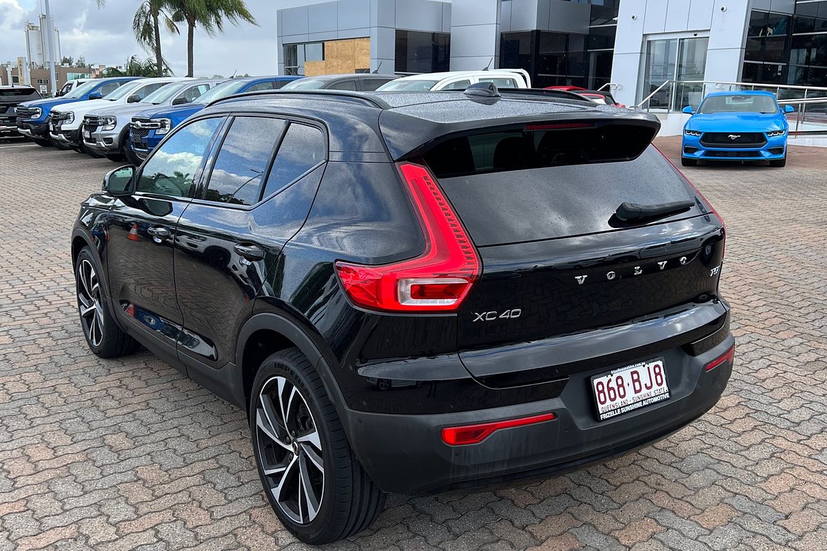 2020 Volvo XC40 T5 R-Design