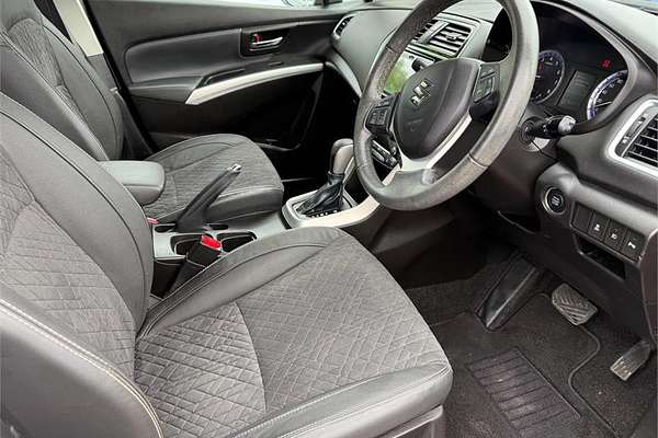 2020 Suzuki S-CROSS Sx4 S-Cross Turbo Urban
