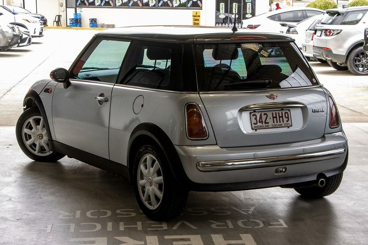 2003 MINI Hatch Cooper R50