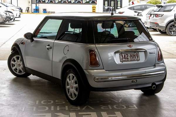 2003 MINI Hatch Cooper R50