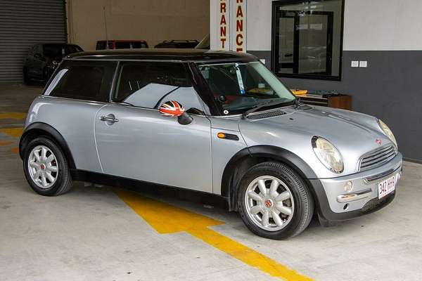 2003 MINI Hatch Cooper R50
