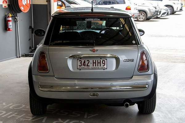 2003 MINI Hatch Cooper R50