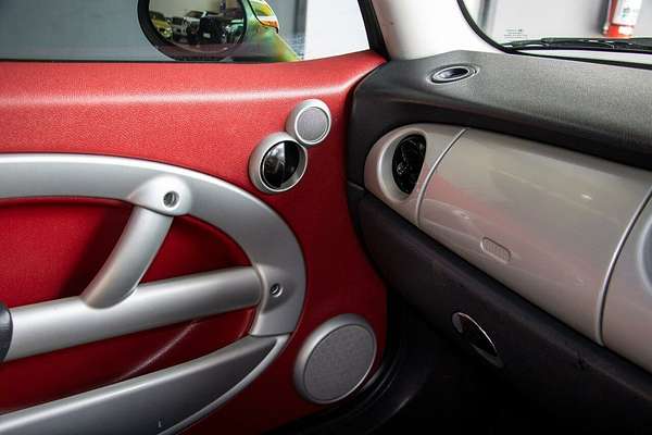 2003 MINI Hatch Cooper R50