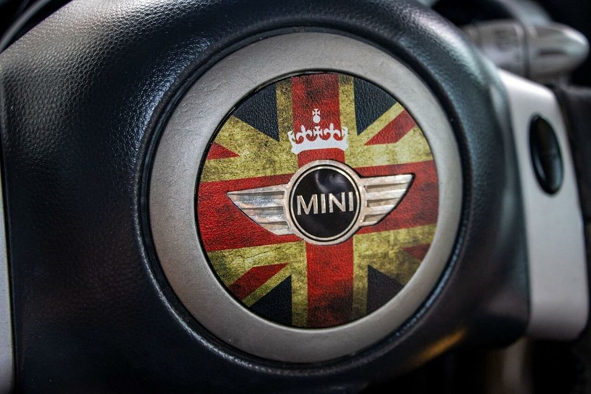 2003 MINI Hatch Cooper R50