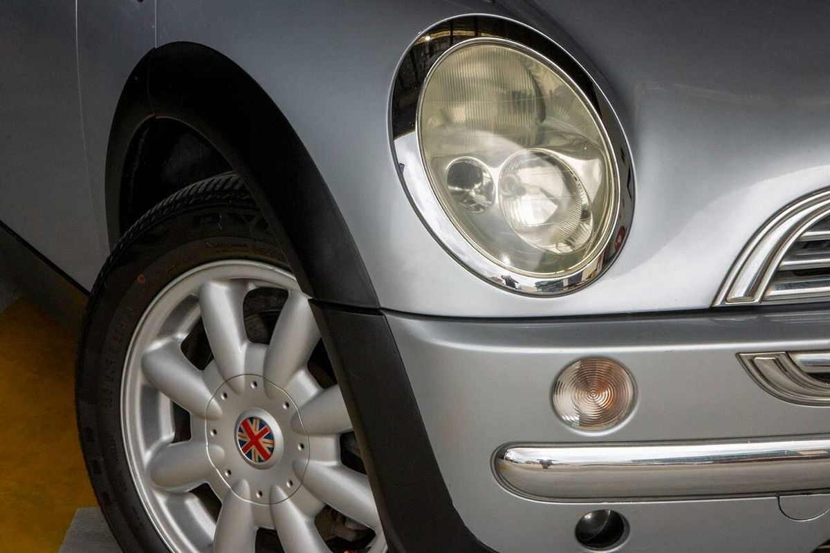 2003 MINI Hatch Cooper R50