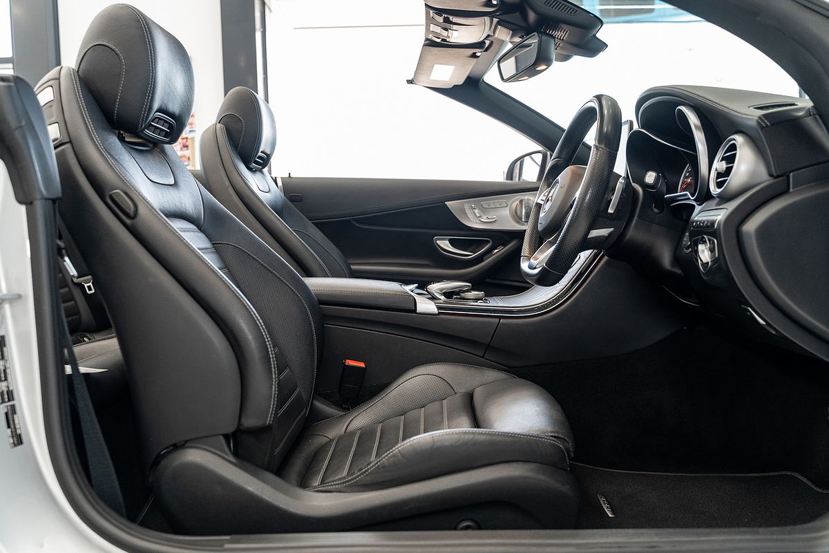 2017 Mercedes-Benz C-Class C300 A205
